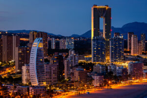 Skyline de Benidorm nocturno.