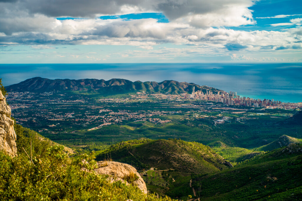 Panorámica de Benidorm desde la Sierra de Bernia.